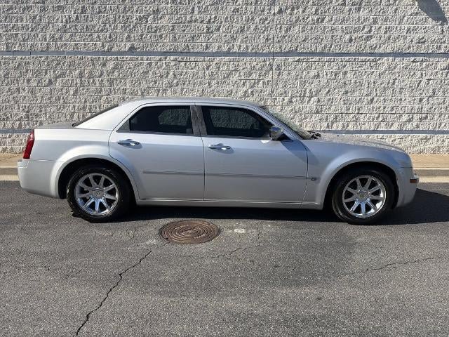 Used 2005 Chrysler 300 C RWD image 8