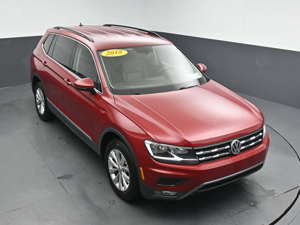 Used 2018 Volkswagen Tiguan SE AWD/4WD image 25