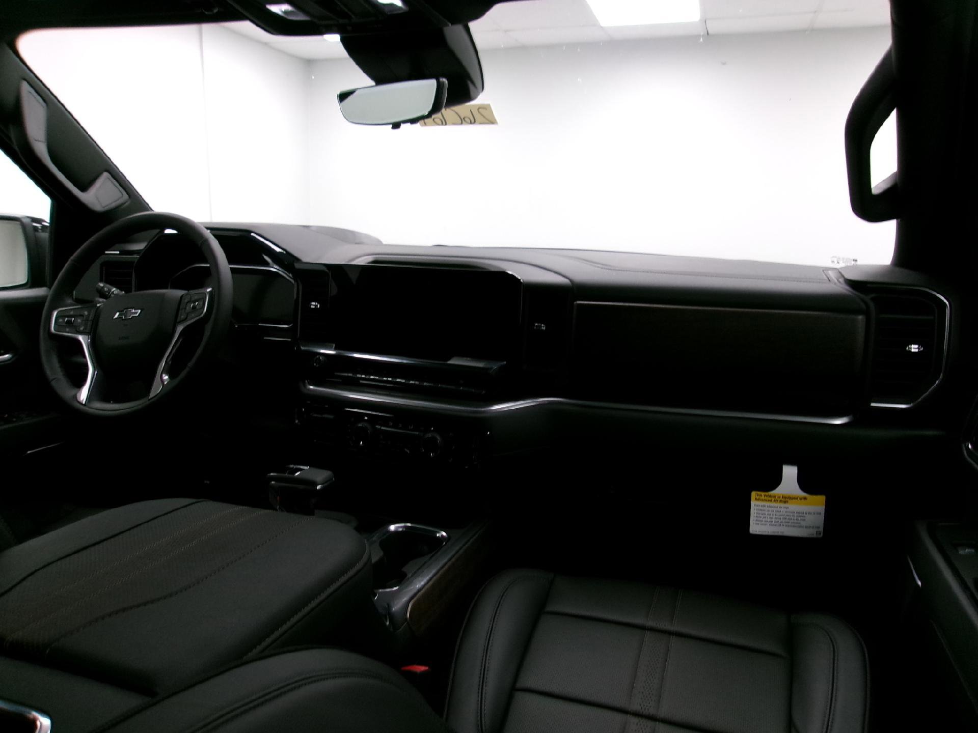 New 2026 Chevrolet Silverado 1500 High Country w/ Midnight Edition image 3