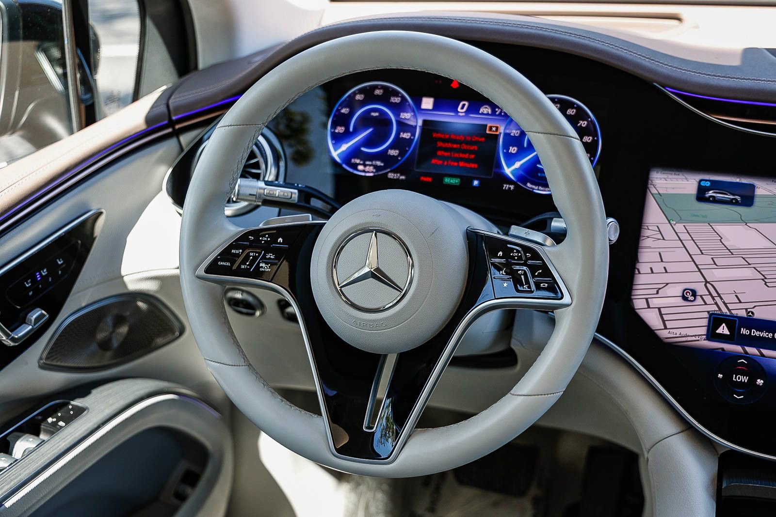 Used 2023 Mercedes-Benz EQS 580 4MATIC SUV image 13