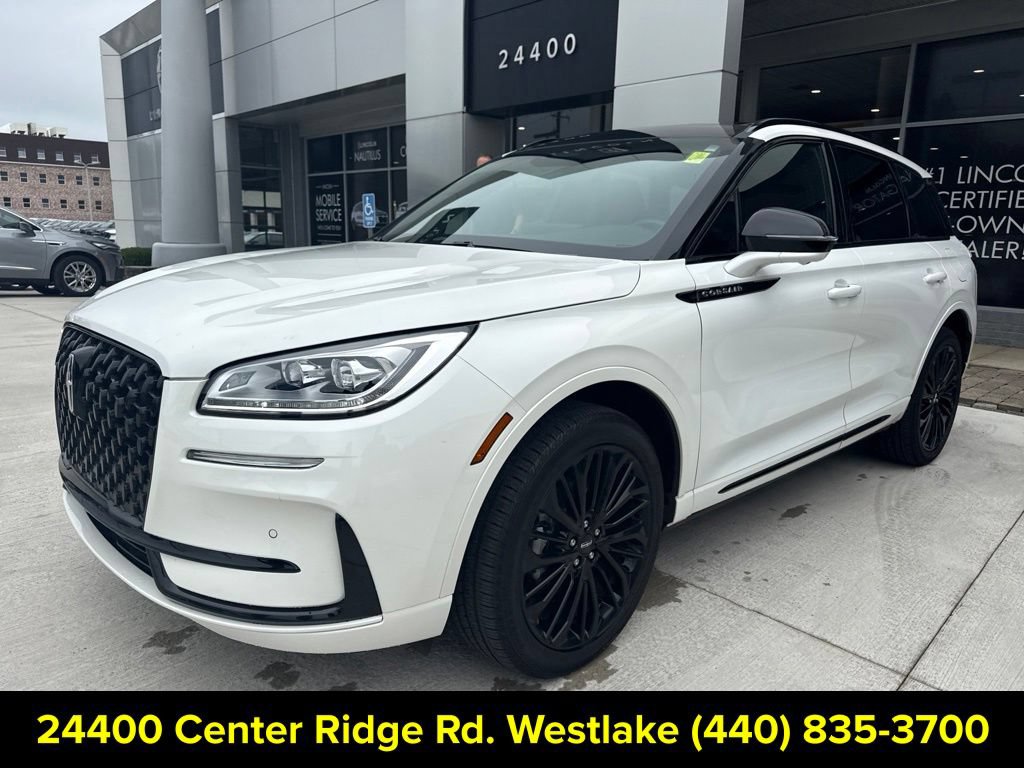 Used 2024 Lincoln Corsair Reserve w/ Equipment Group 201A AWD/4WD image 2