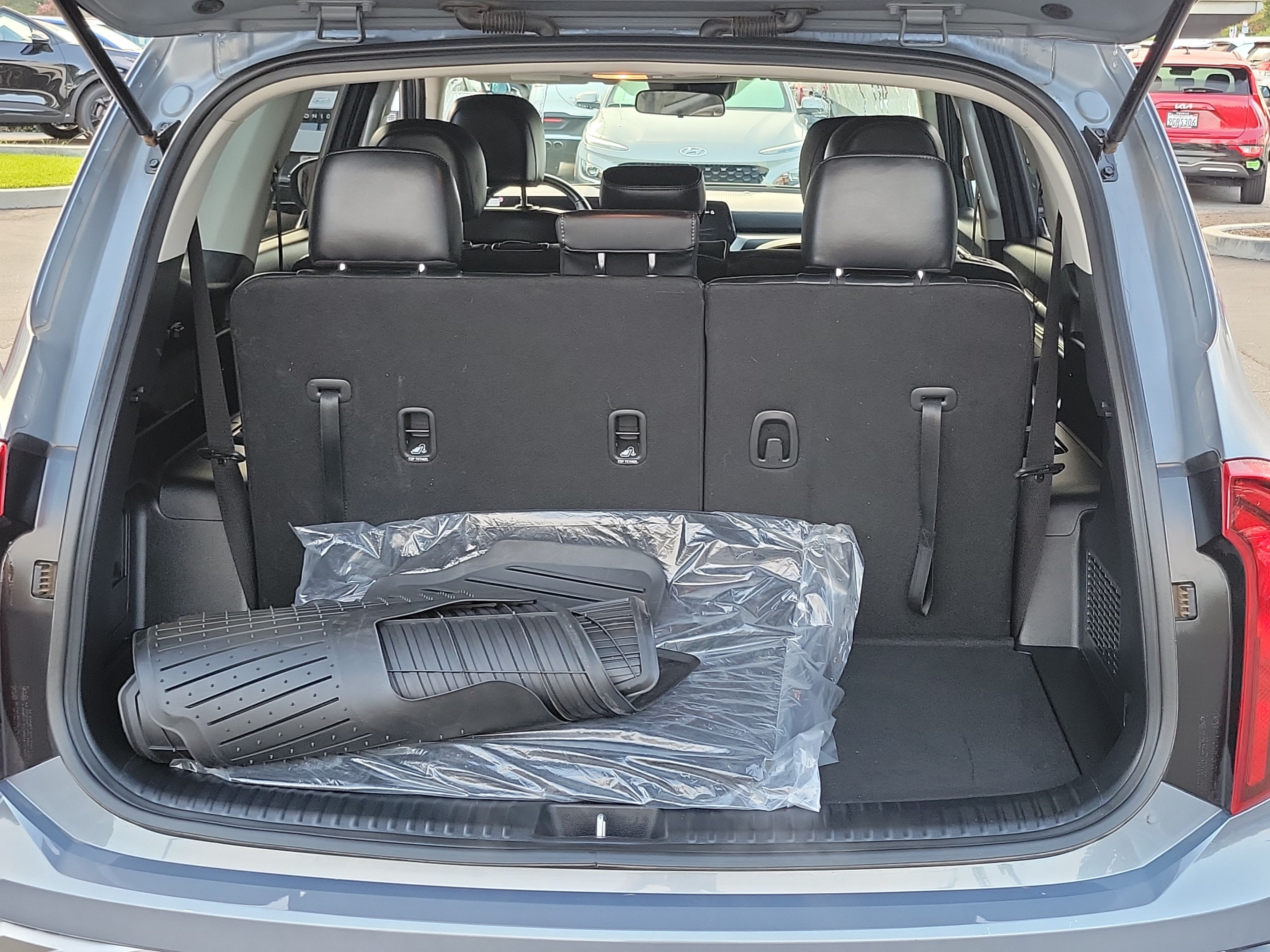 Used 2025 Kia Telluride LX FWD image 18