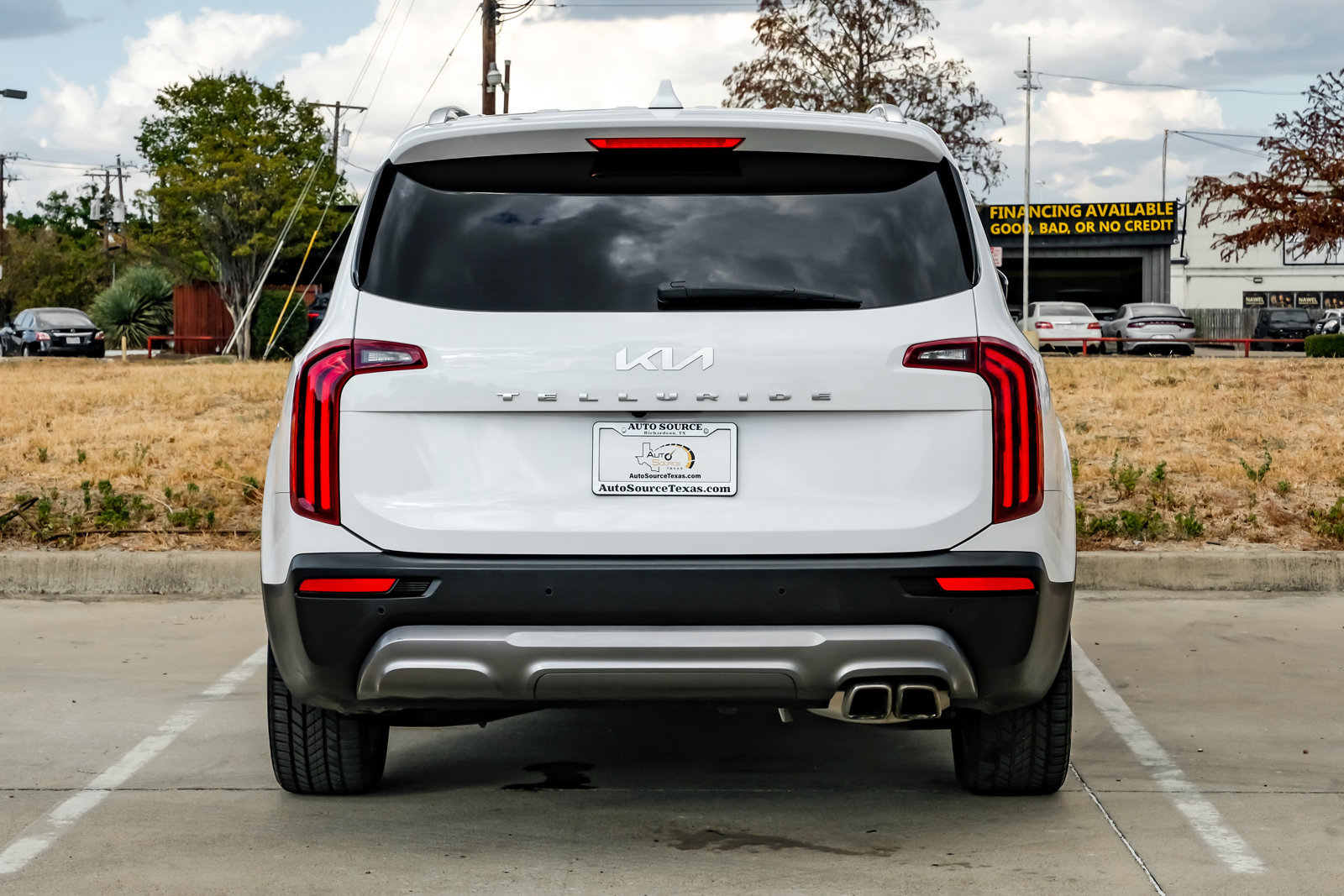 Used 2022 Kia Telluride EX w/ EX Premium Package FWD image 9