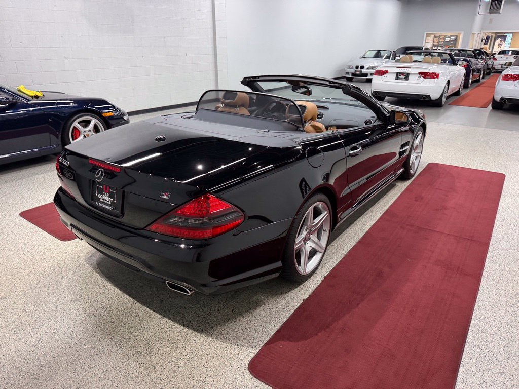 Used 2012 Mercedes-Benz SL 550 image 16