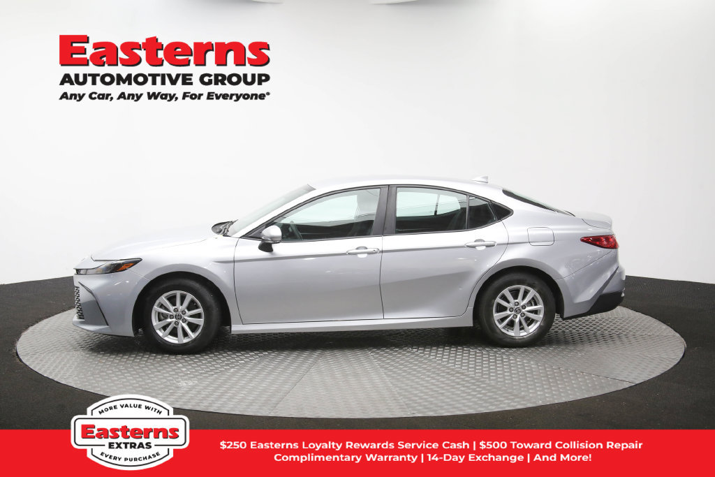 Used 2025 Toyota Camry LE FWD image 60