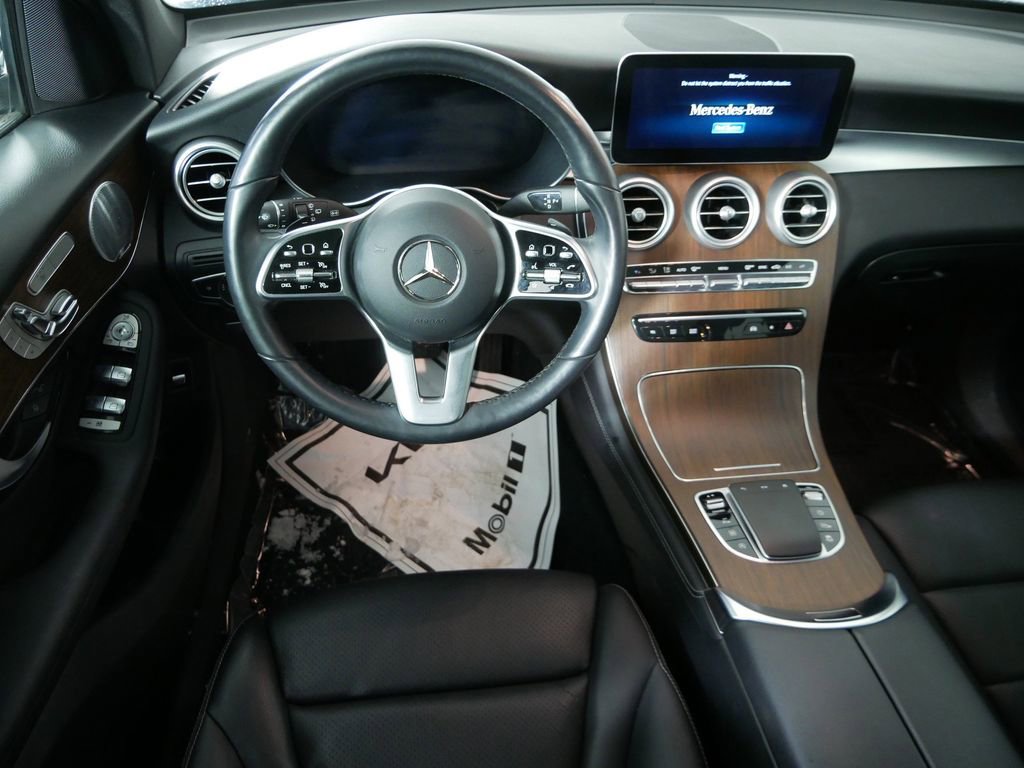 Used 2020 Mercedes-Benz GLC 300 4MATIC image 20