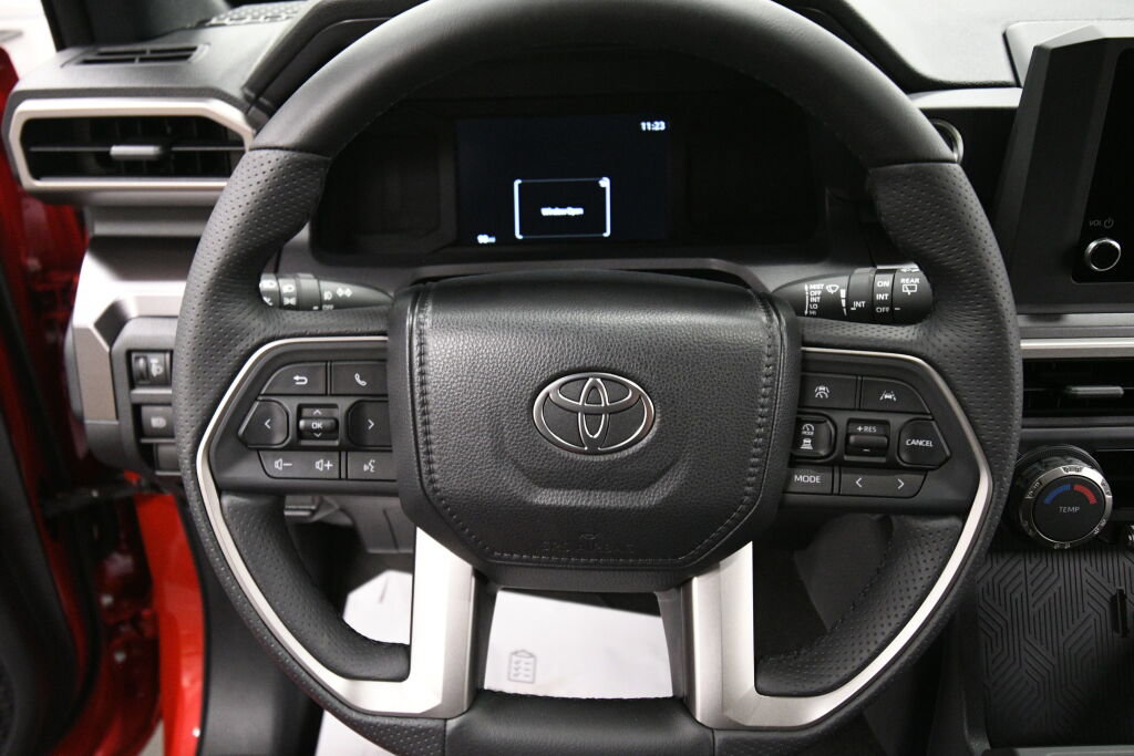 Used 2026 Toyota 4Runner SR5 image 13