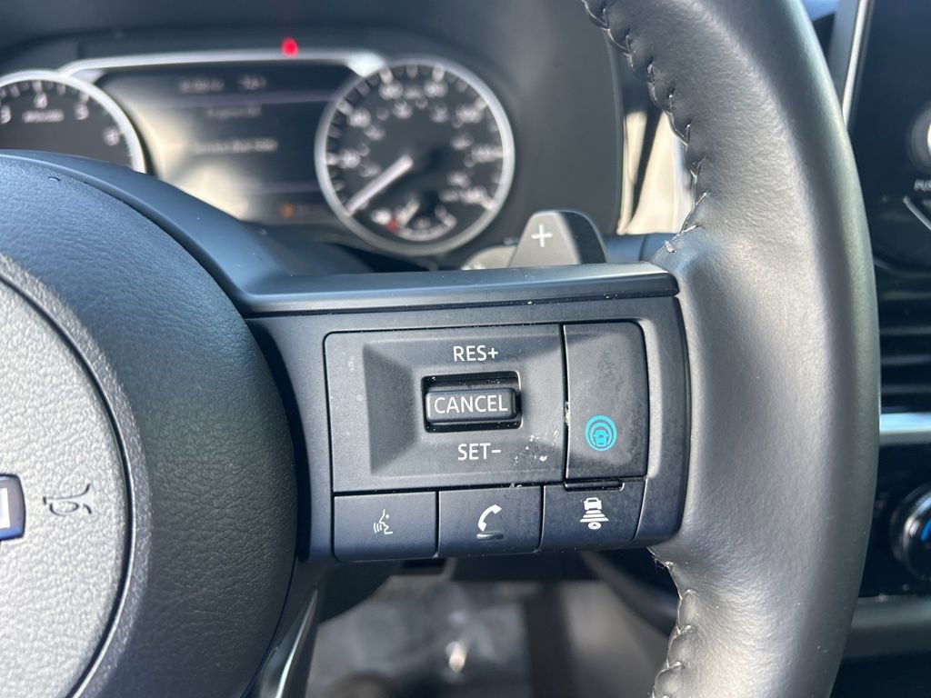 Used 2025 Nissan Pathfinder SV image 47