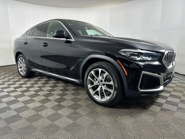Used 2023 BMW X6 xDrive40i image 2