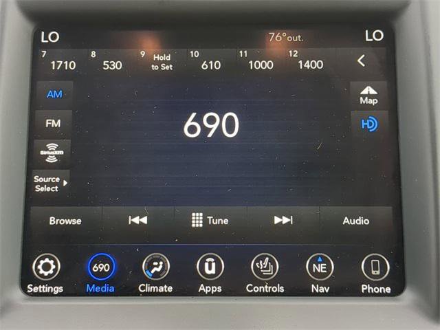 Certified 2023 Chrysler 300 S image 19