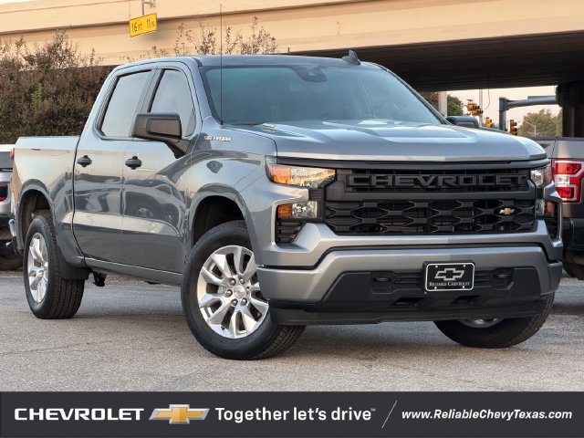 Used 2026 Chevrolet Silverado 1500 Custom RWD image 2