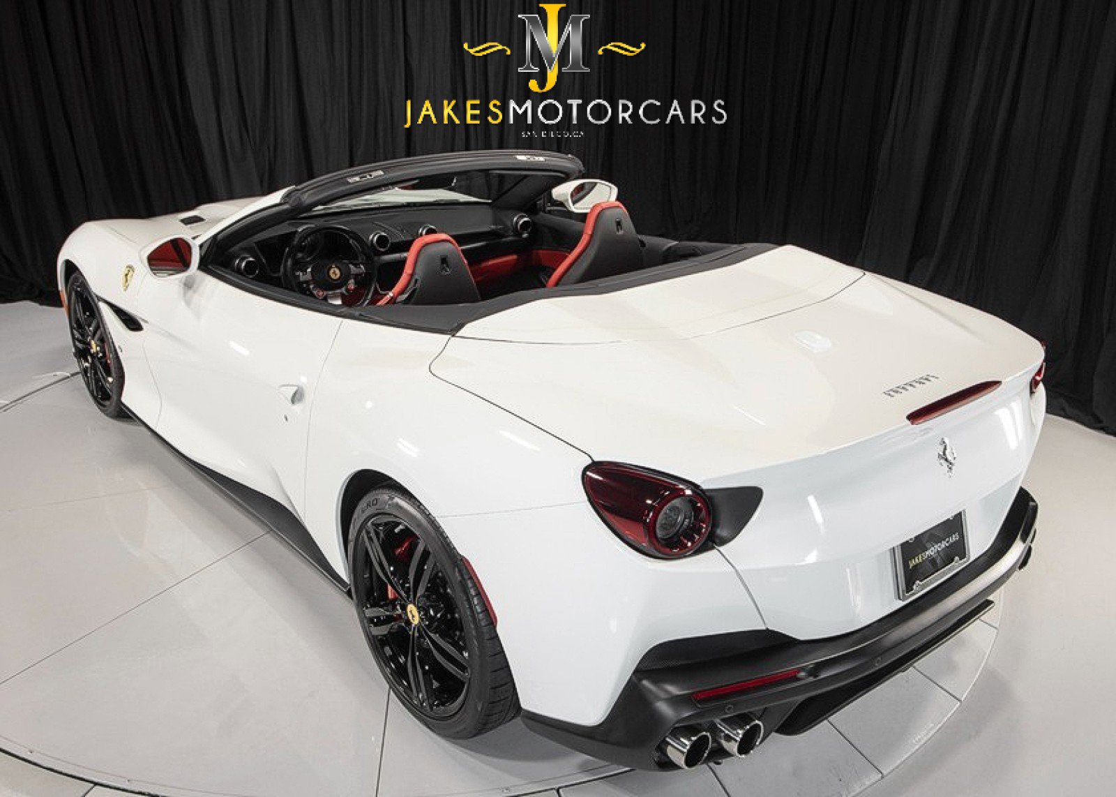Used 2019 Ferrari Portofino image 7