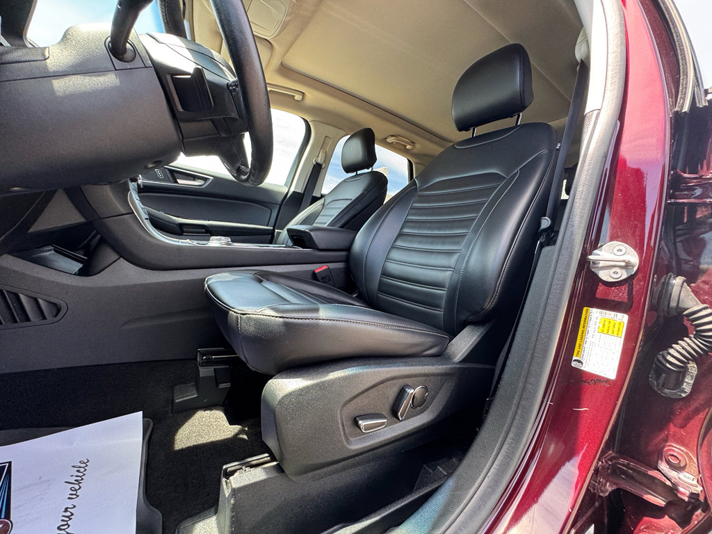 Used 2019 Ford Edge SEL w/ Equipment Group 201A AWD/4WD image 28