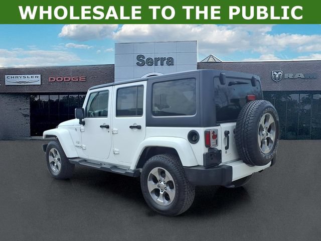 Used 2016 Jeep Wrangler Unlimited Sahara w/ Dual Top Group AWD/4WD image 4
