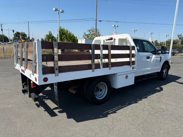 Used 2017 Ford F350 XL w/ Power Equipment Group RWD image 3