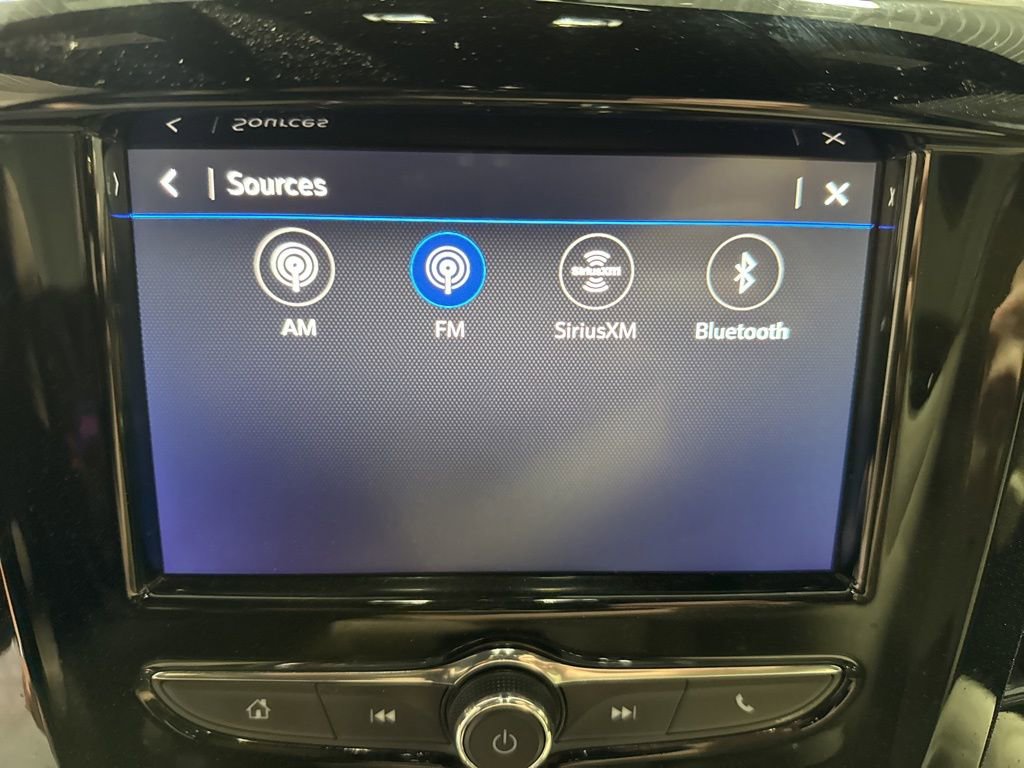 Used 2023 Chevrolet Traverse LS AWD/4WD image 29