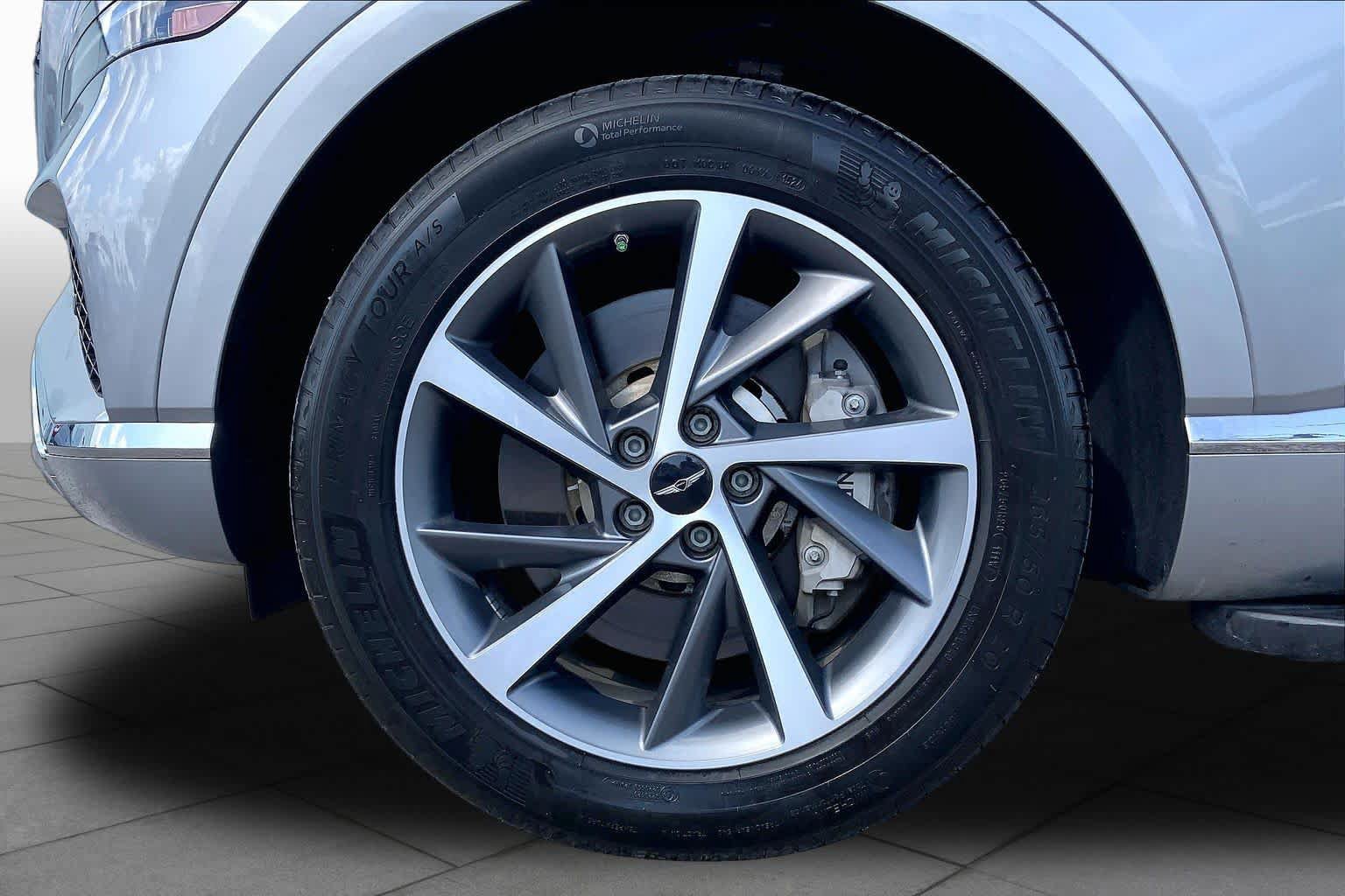 Used 2025 Genesis GV80 2.5T Select AWD/4WD image 11