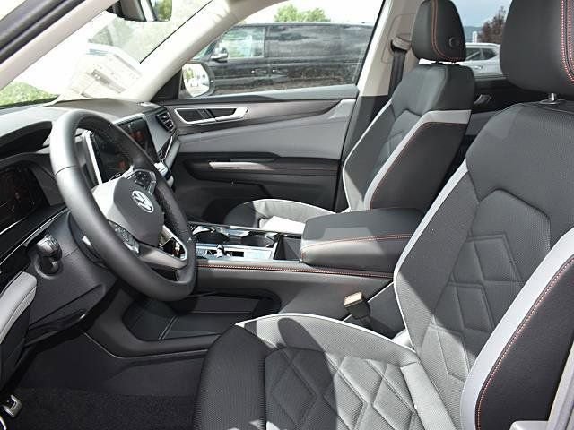 New 2026 Volkswagen Atlas Peak Edition AWD/4WD image 7