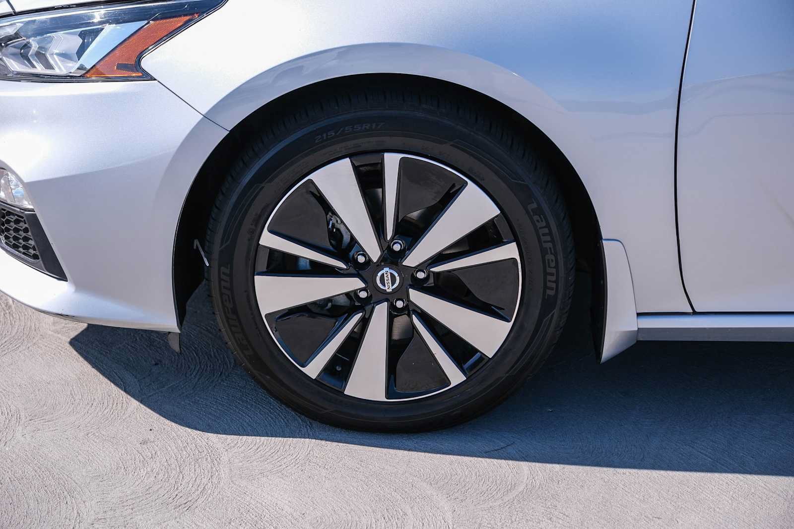 Used 2021 Nissan Altima 2.5 SV FWD image 10