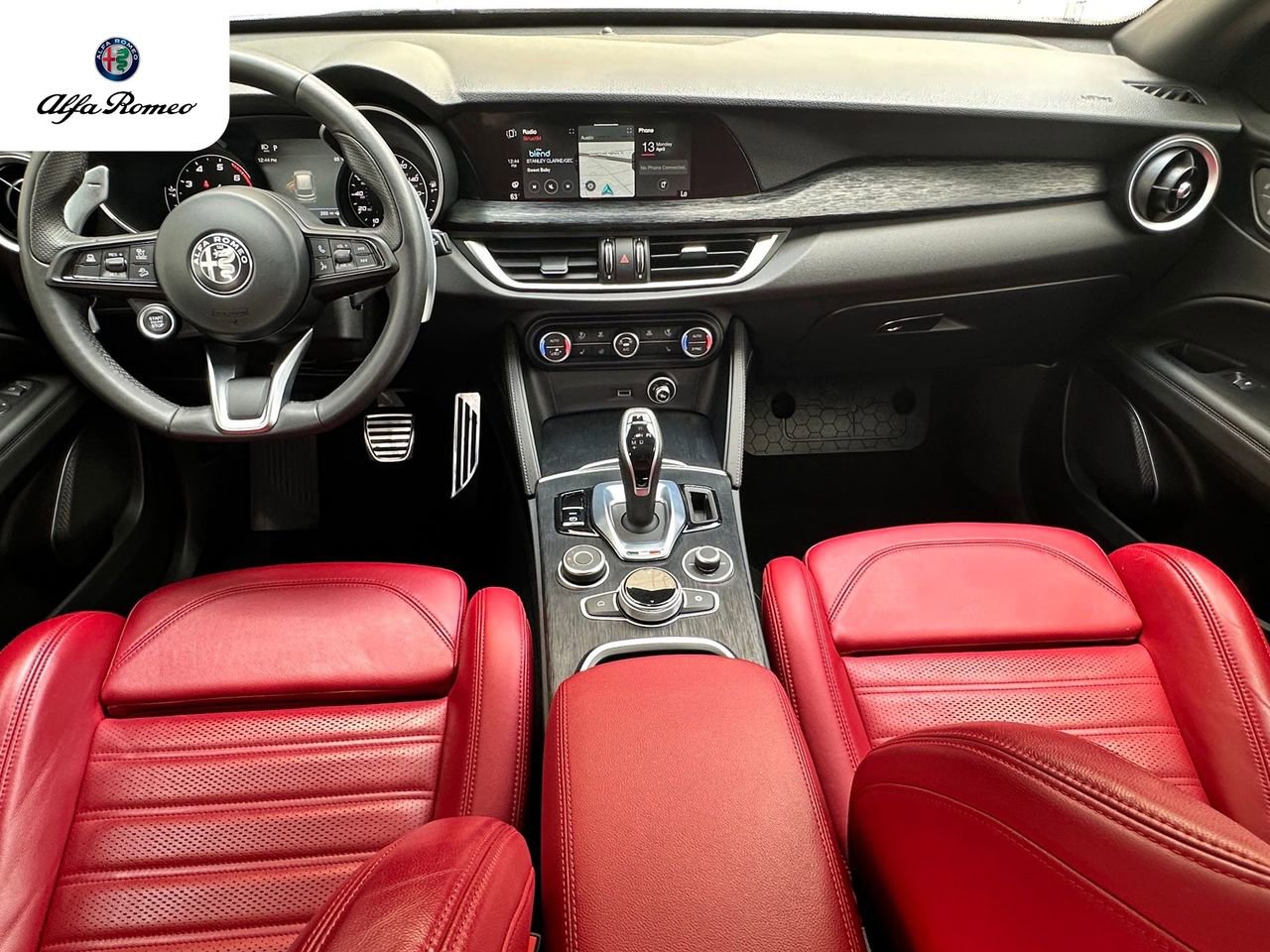Used 2023 Alfa Romeo Stelvio Sprint image 27