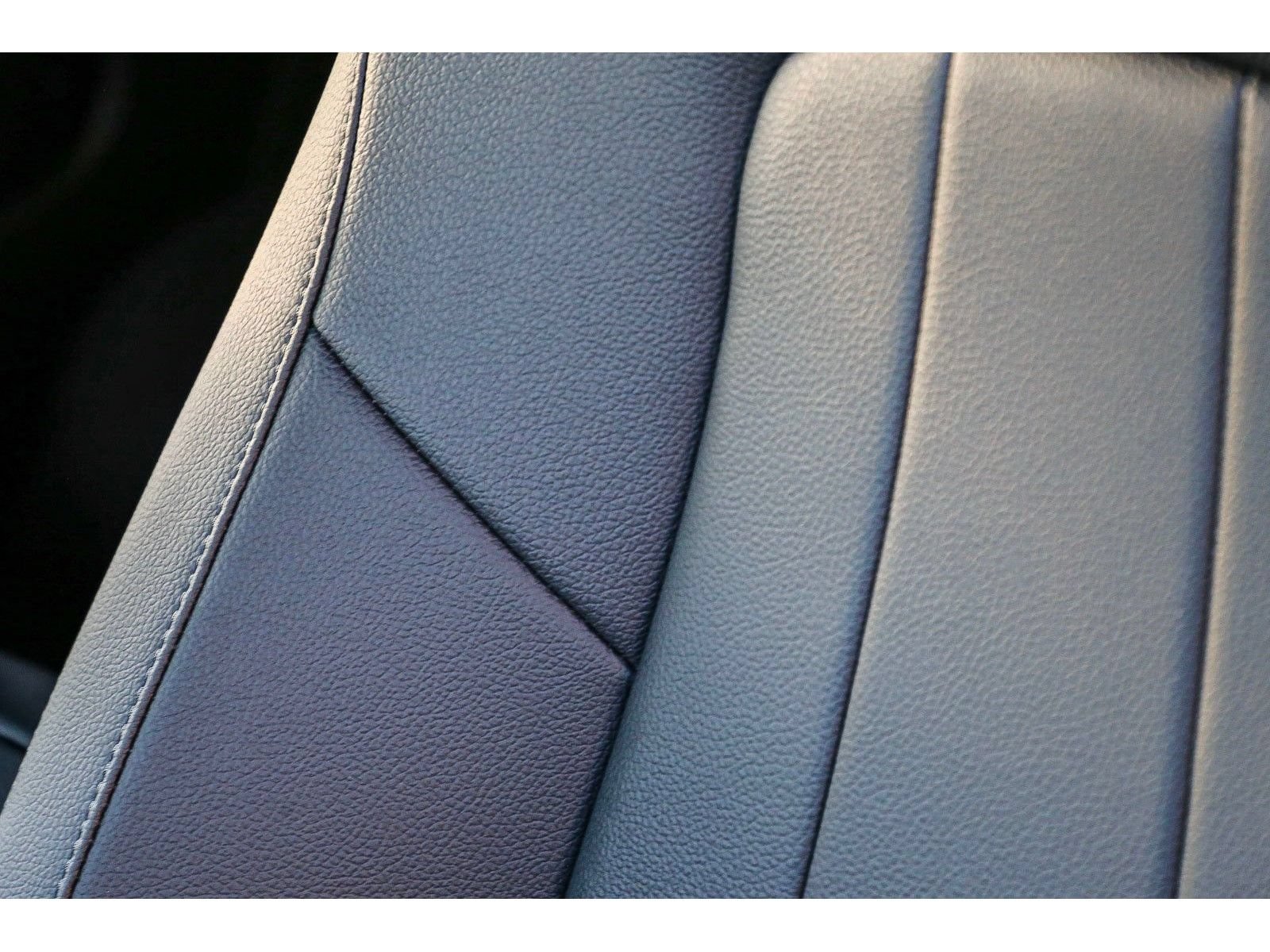 Used 2025 Mercedes-Benz GLA 250 4MATIC image 30