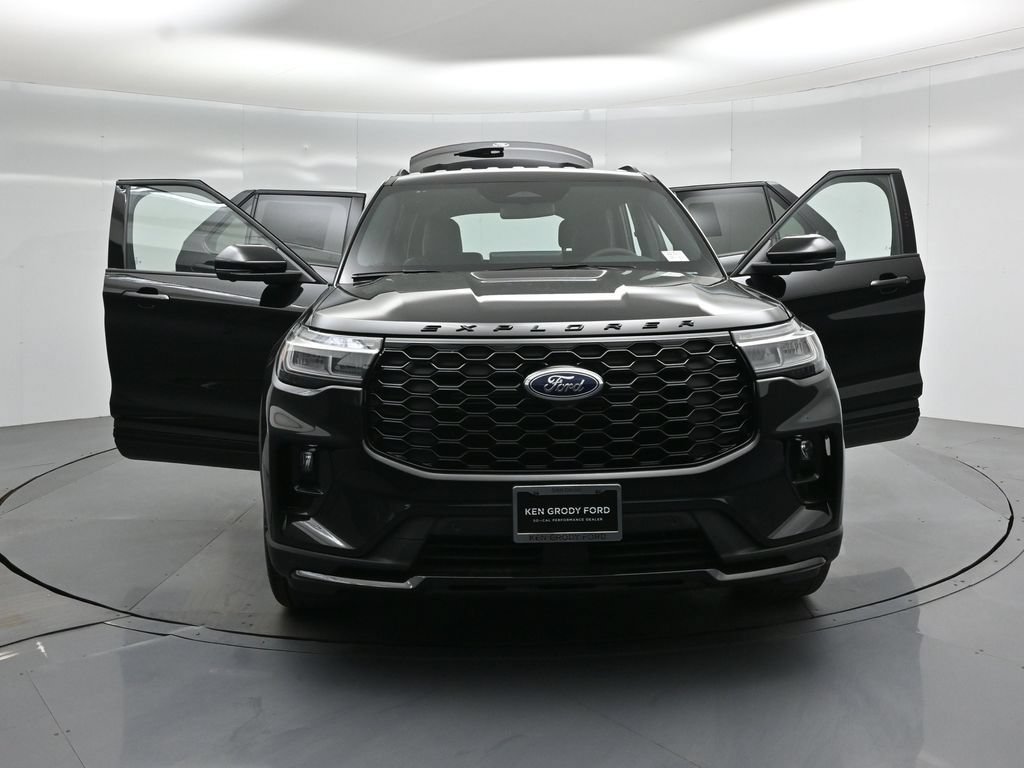 New 2026 Ford Explorer ST-Line w/ ST-Line Street Pack AWD/4WD image 31