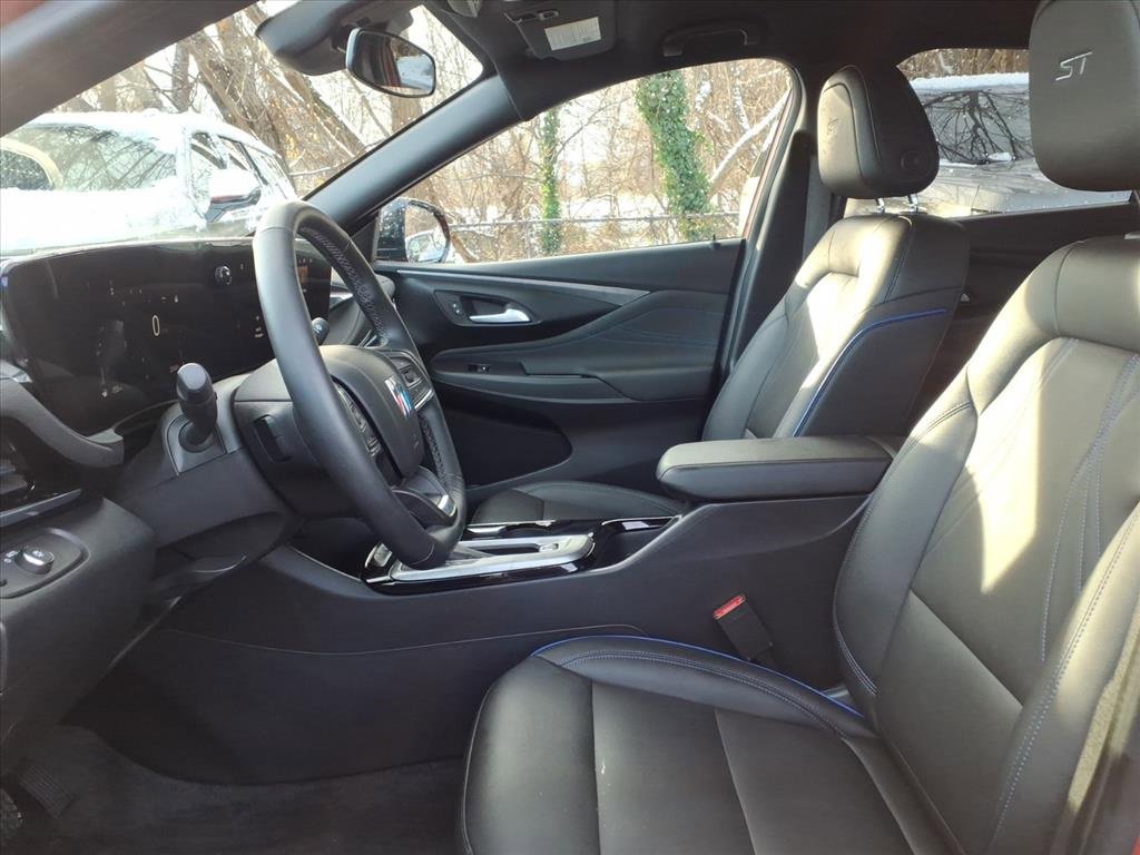 Used 2024 Buick Envista Sport Touring w/ Convenience I Package image 11