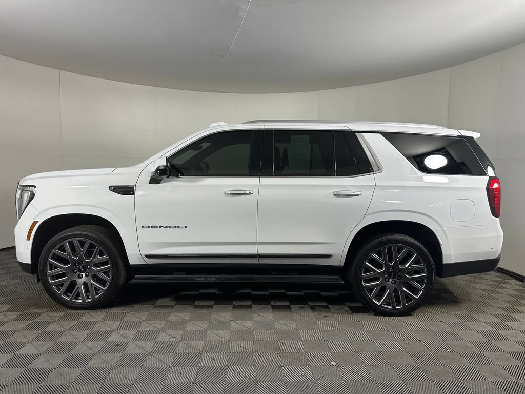 Used 2025 GMC Yukon Denali Ultimate AWD/4WD image 2