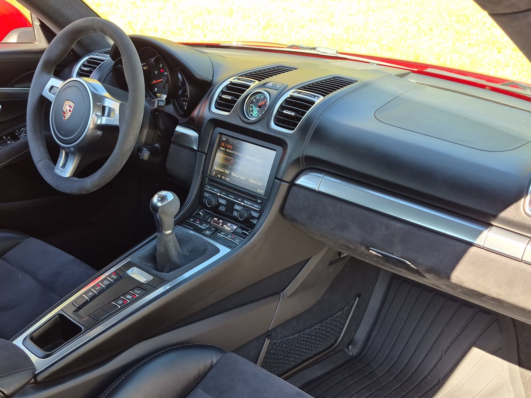 Certified 2015 Porsche Cayman GTS RWD image 20