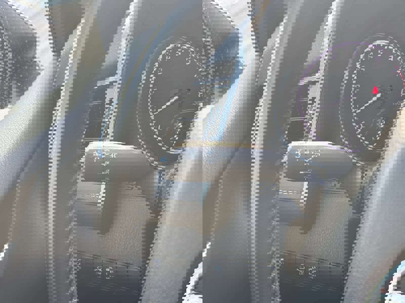 Used 2024 Toyota Camry SE image 16