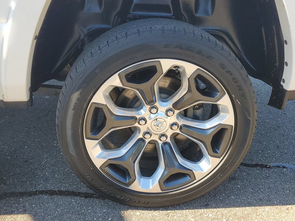 Used 2019 RAM 1500 Limited AWD/4WD image 6