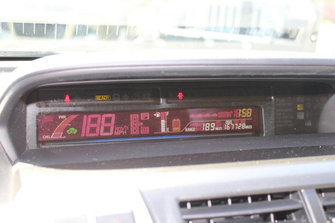 Used 2014 Toyota Prius V Three image 15