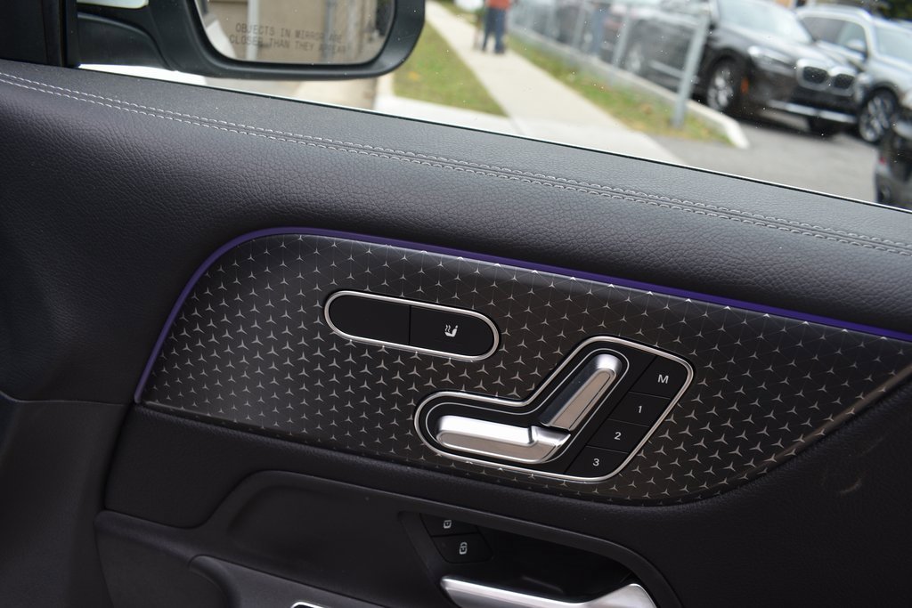 Used 2024 Mercedes-Benz GLB 250 image 21