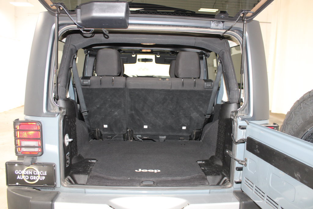 Used 2015 Jeep Wrangler Unlimited Sport AWD/4WD image 33