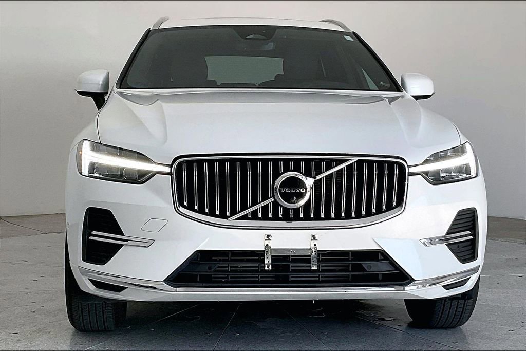 Certified 2022 Volvo XC60 T8 Inscription Expression image 6