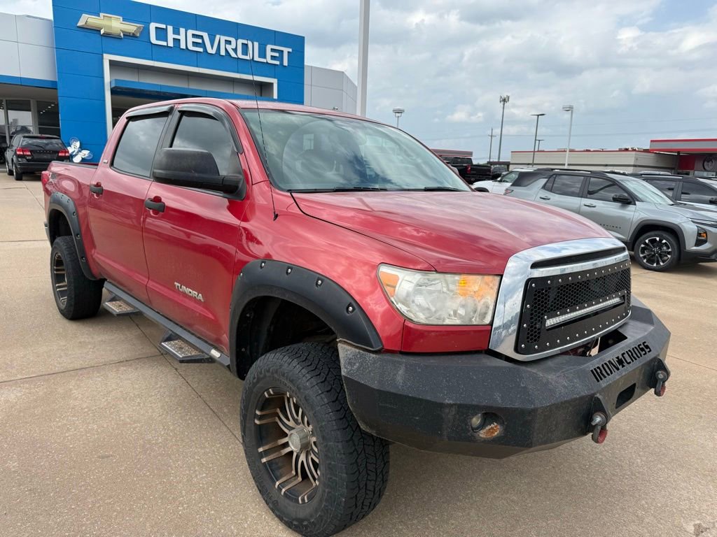 Used 2013 Toyota Tundra 4x4 CrewMax w/ SR5 Pkg image 1