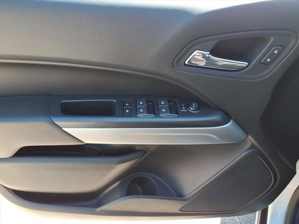 Used 2022 Chevrolet Colorado LT w/ LT Convenience Package AWD/4WD image 15