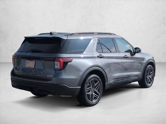 Certified 2025 Ford Explorer ST-Line w/ ST-Line Street Pack image 5