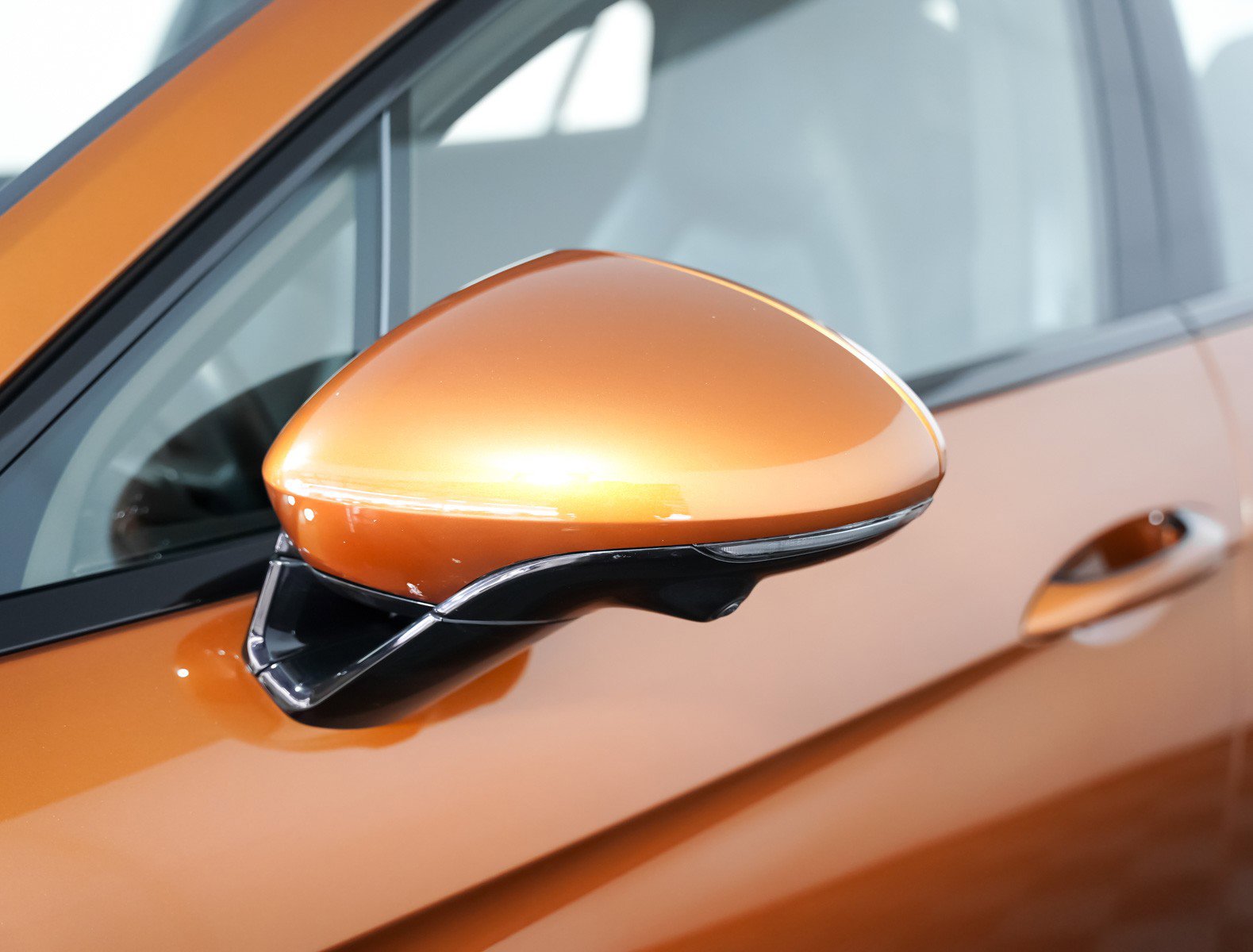 Certified 2025 Porsche Panamera image 26