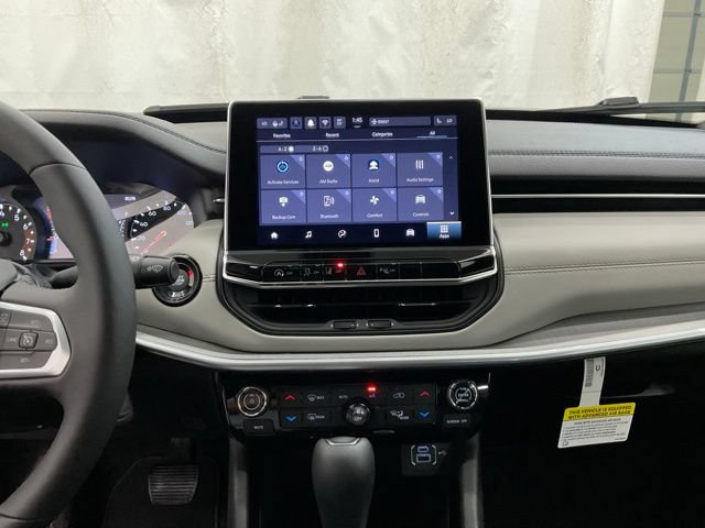 New 2026 Jeep Compass Limited AWD/4WD image 17