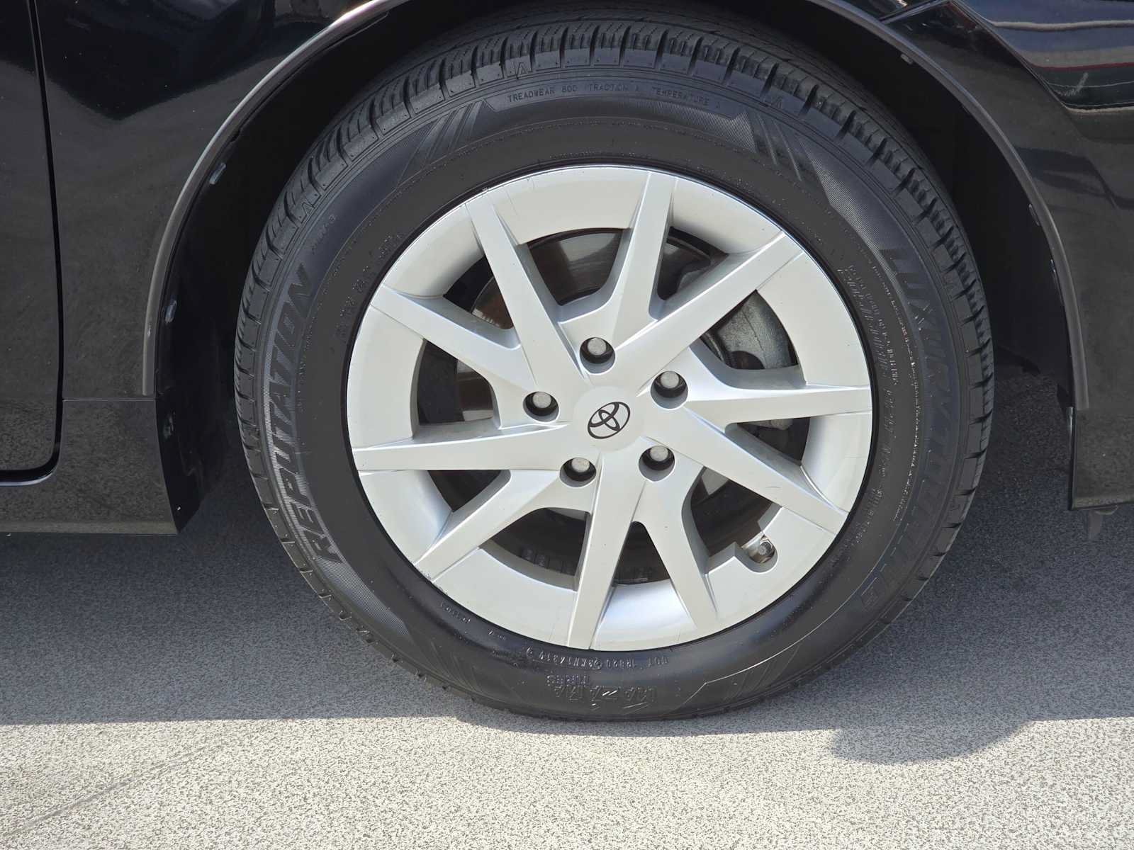 Used 2015 Toyota Prius V Three FWD image 9