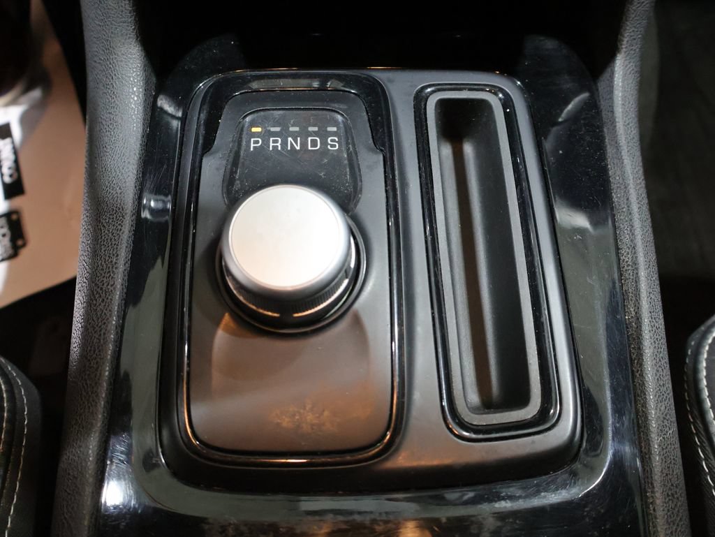 Used 2018 Chrysler 300 S AWD/4WD image 36