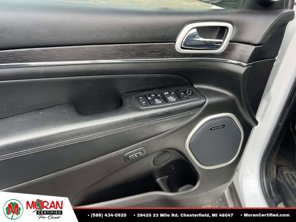 Used 2020 Jeep Grand Cherokee Summit AWD/4WD image 14