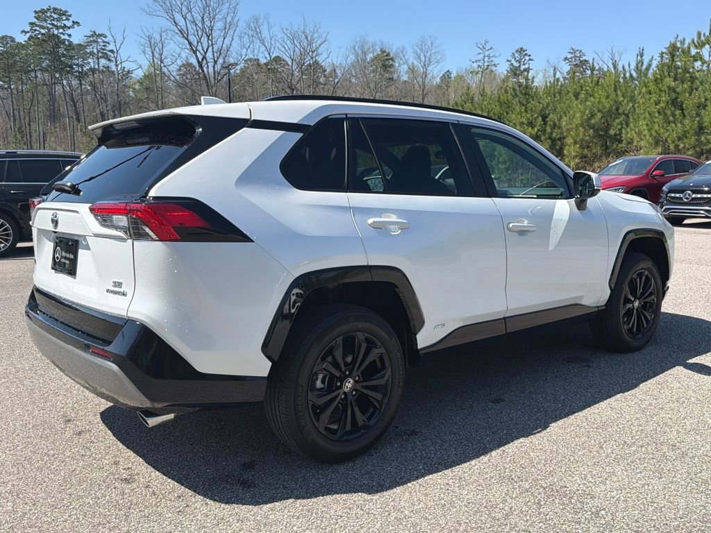 Used 2024 Toyota RAV4 SE w/ Weather Package AWD/4WD image 11