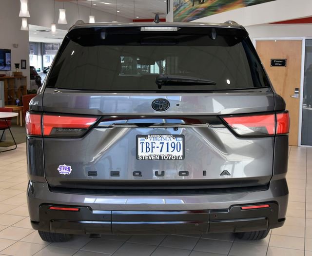 Used 2024 Toyota Sequoia Platinum image 5