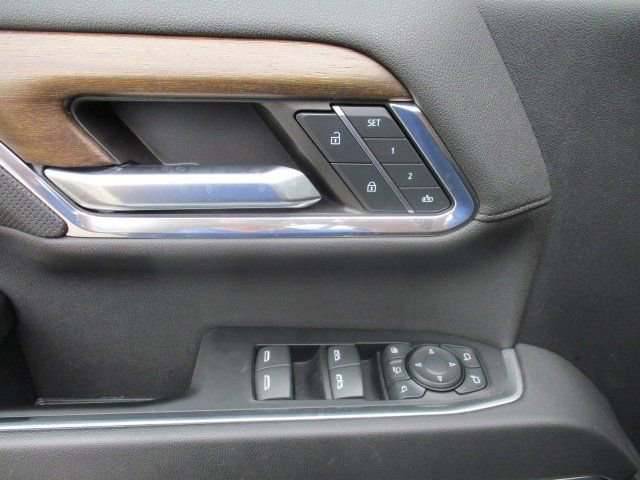 Used 2024 Chevrolet Silverado 3500 High Country w/ High Country Premium Package AWD/4WD image 11