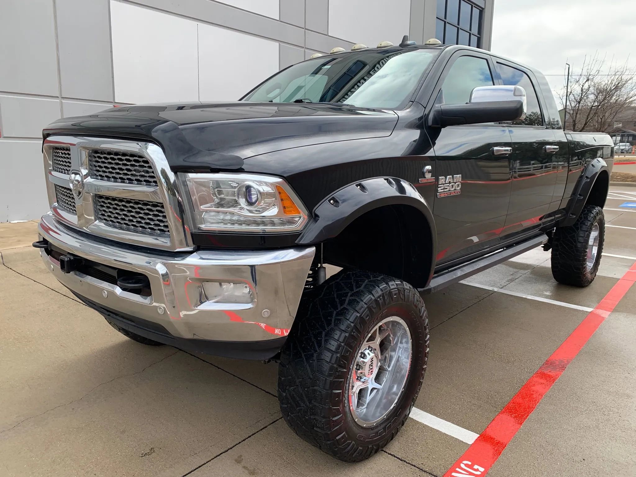Used 2016 RAM 2500 Laramie image 2