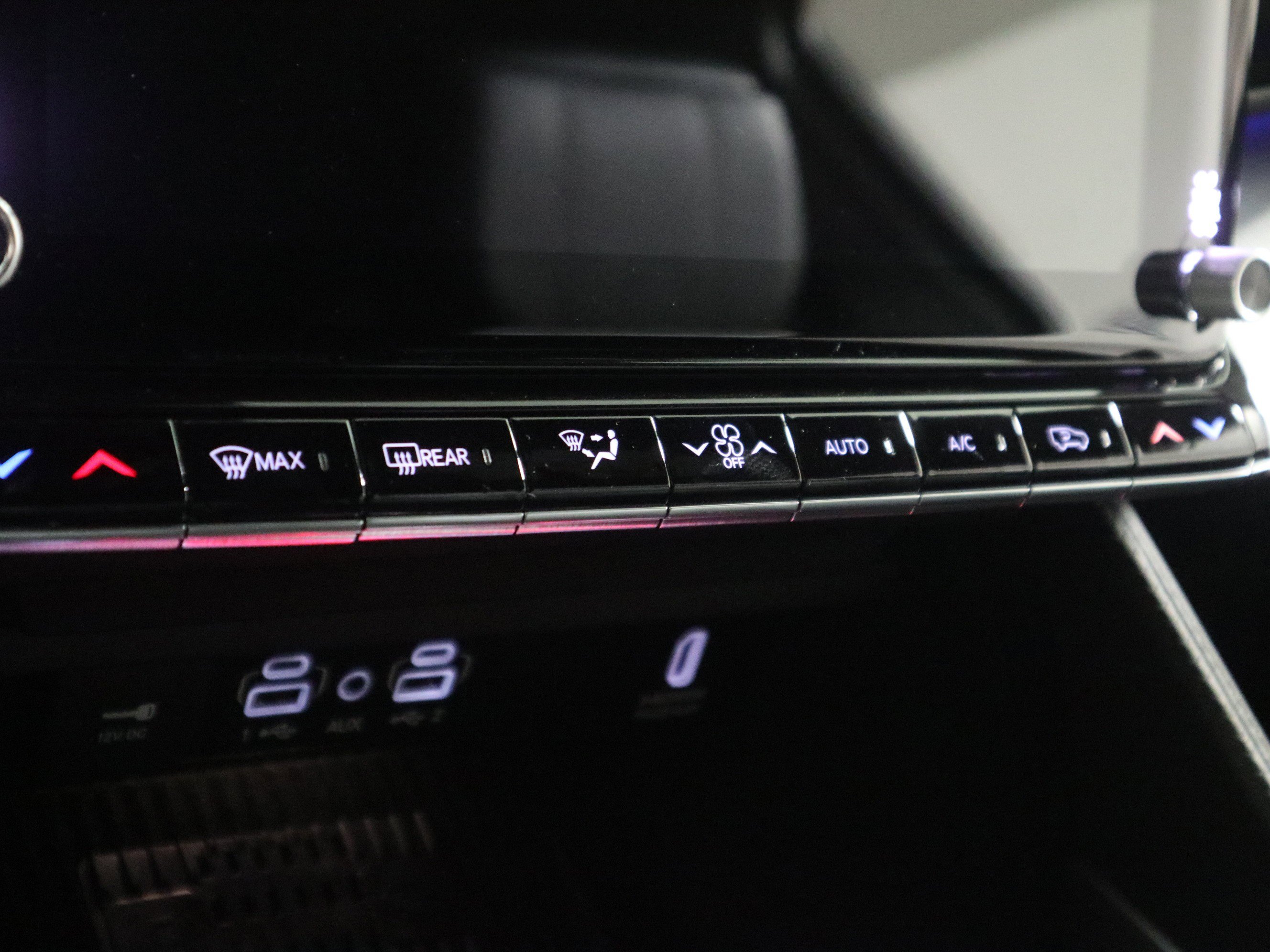 New 2026 Jeep Grand Wagoneer Summit image 28