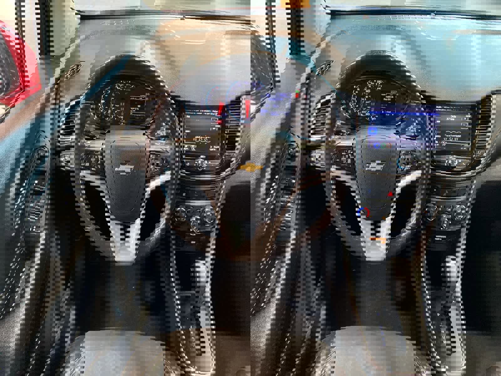 Used 2020 Chevrolet Trax LT w/ Driver Confidence Package image 15