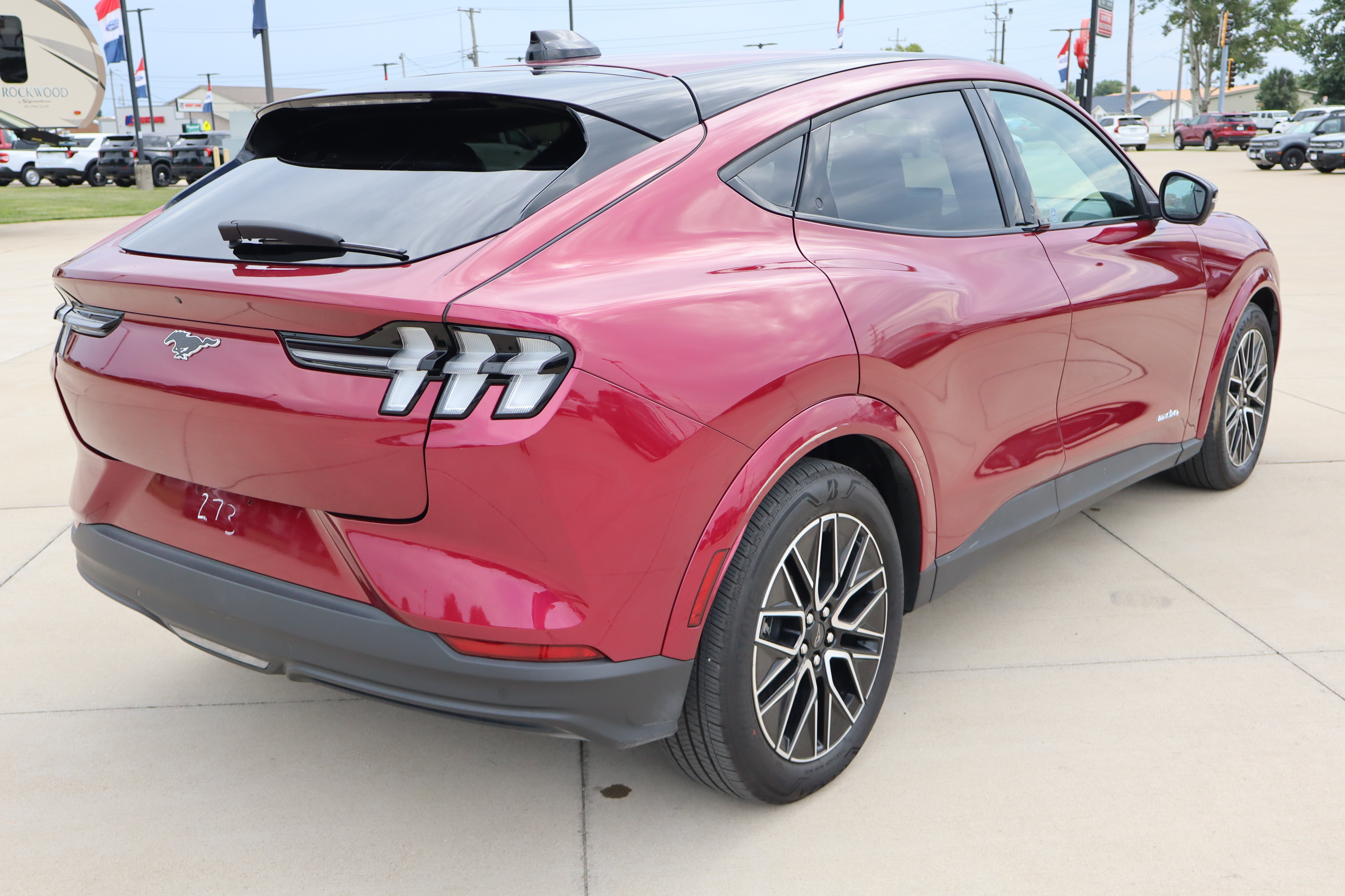 Used 2025 Ford Mustang Mach-E Premium AWD/4WD image 5